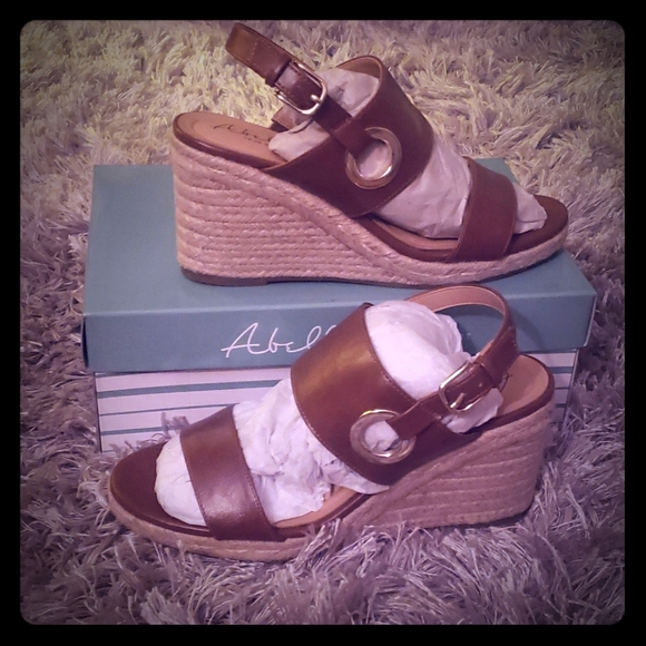 abella tadonna sandal
